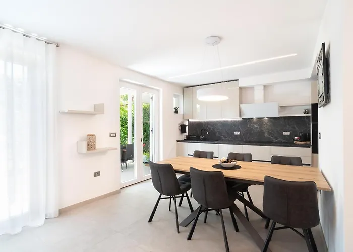 아파트 Lux Dolce Vista - *